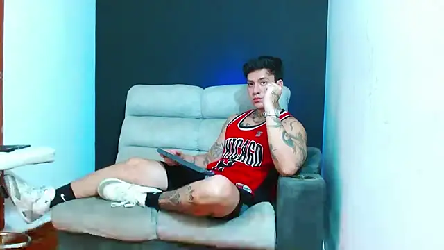 Snapshot of JUSTIN_FULLER1 chatting on 07/16/26, 12:40 JUSTIN FULLER1 online show from 07/16/26, 12:40