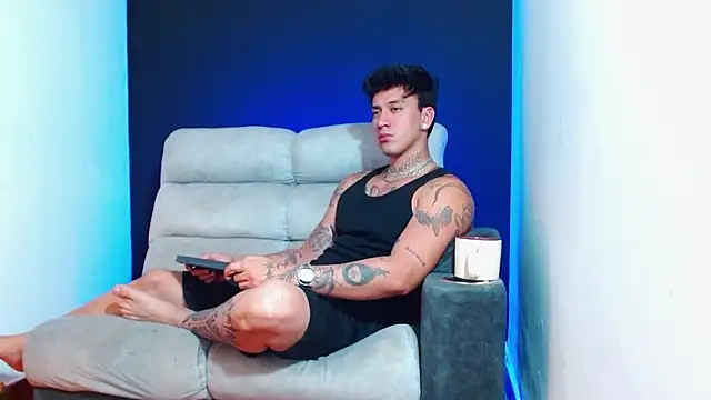 JUSTIN FULLER1 online show from 01/15/26, 05:44