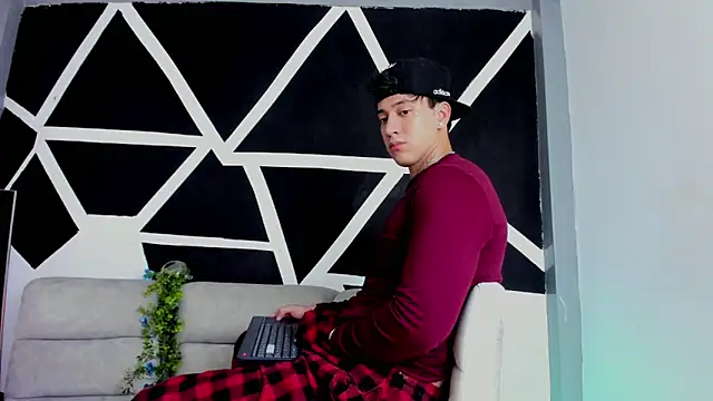 JUSTIN FULLER1 online show from 11/06/25, 09:52