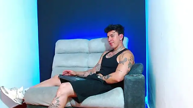 JUSTIN FULLER1 online show from 01/06/26, 03:10