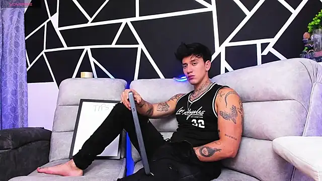 JUSTIN FULLER1 online show from 02/27/25, 12:03
