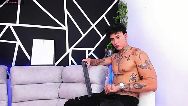 JUSTIN FULLER1 online show from 02/26/25, 07:21