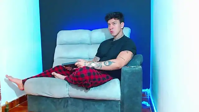 JUSTIN FULLER1 online show from 01/09/26, 06:26