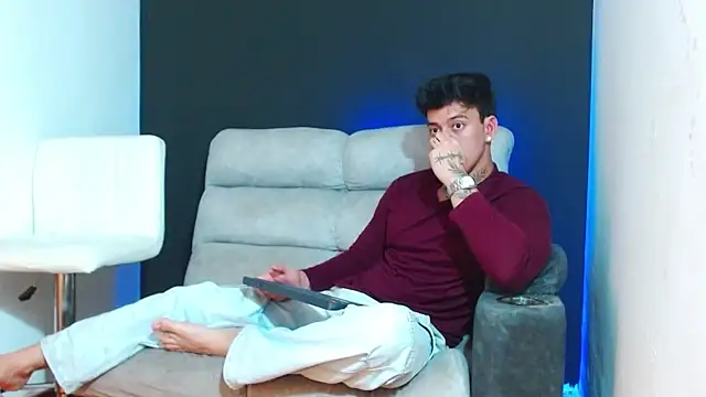 JUSTIN FULLER1 online show from 03/03/26, 06:59