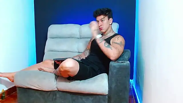 JUSTIN FULLER1 online show from 01/14/26, 03:59