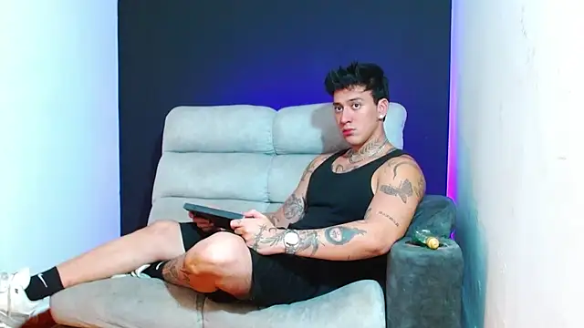 JUSTIN FULLER1 online show from 02/05/26, 12:06