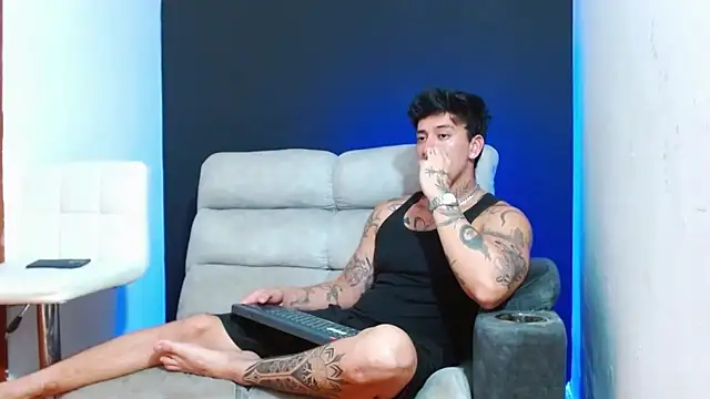 JUSTIN FULLER1 online show from 05/06/26, 12:47