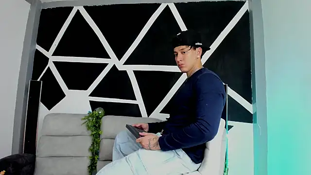 JUSTIN FULLER1 online show from 11/08/25, 12:03