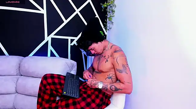 JUSTIN FULLER1 online show from 02/15/25, 02:37