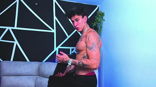 JUSTIN FULLER1 online show from 02/09/25, 02:49