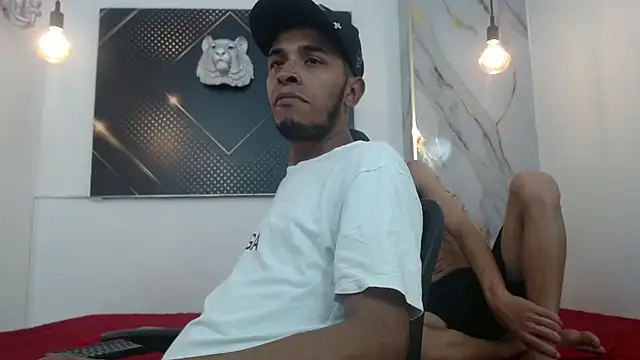 Snapshot of JordanAndAndrew chatting on 01/15/26, 08:45 JordanAndAndrew online show from 01/15/26, 08:45