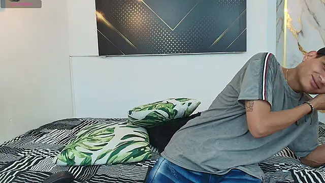 JordanAndAndrew online show from 11/08/25, 08:23