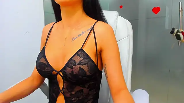 Snapshot of Queenrafaella chatting on 01/07/26, 03:11 Queenrafaella online show from 01/07/26, 03:11