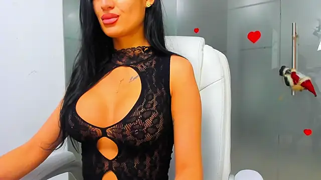 Snapshot of Queenrafaella chatting on 01/06/26, 02:59 Queenrafaella online show from 01/06/26, 02:59