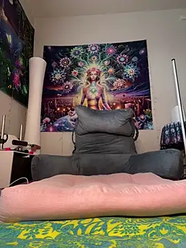 Snapshot of redbonejada chatting on 04/03/26, 11:00 redbonejada online show from 04/03/26, 11:00