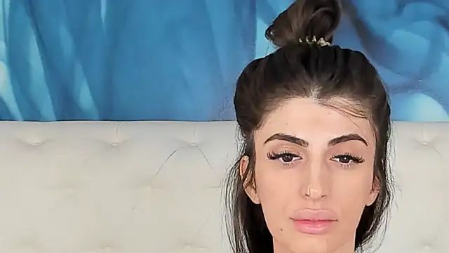 SkinnyDolly online show from 09/09/25, 02:10