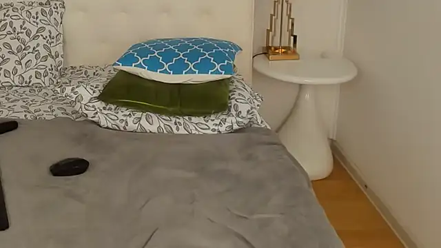 SkinnyDolly online show from 03/23/25, 12:26