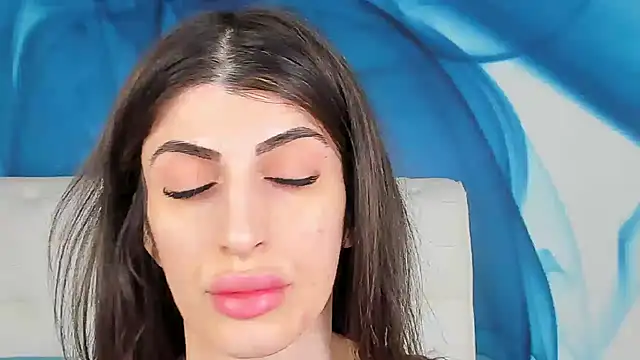 SkinnyDolly online show from 03/27/26, 03:04