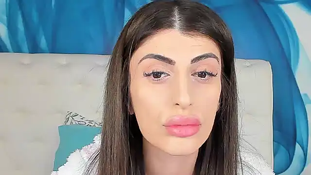 SkinnyDolly online show from 03/04/26, 08:16