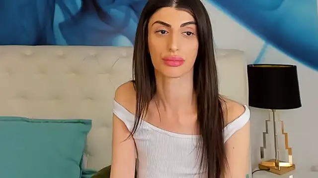 SkinnyDolly online show from 03/10/25, 04:49