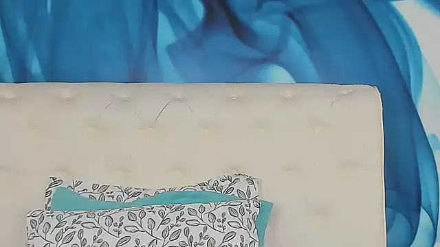 SkinnyDolly online show from 04/08/26, 02:46