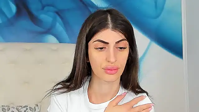 SkinnyDolly online show from 04/15/26, 02:17