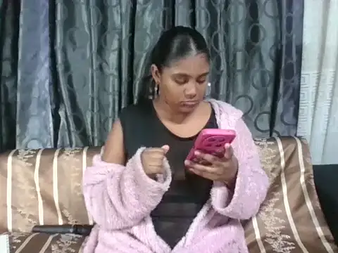 Lilmisskay18 online show from 07/28/26, 03:21