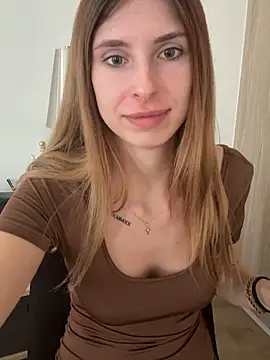 Snapshot of emma05 chatting on 02/26/26, 06:57 emma05 online show from 02/26/26, 06:57