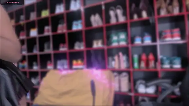 Indianbrownie online show from 12/01/24, 06:46