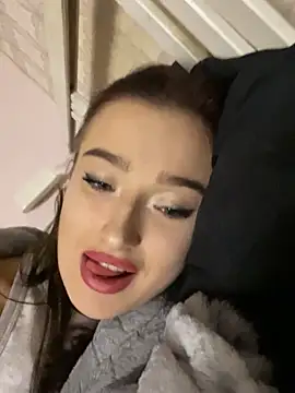 Snapshot of eva_and_adam1 chatting on 09/27/25, 08:15 eva and adam1 online show from 09/27/25, 08:15