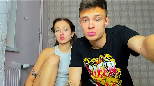 Snapshot of eva_and_adam1 chatting on 10/09/25, 09:59 eva and adam1 online show from 10/09/25, 09:59