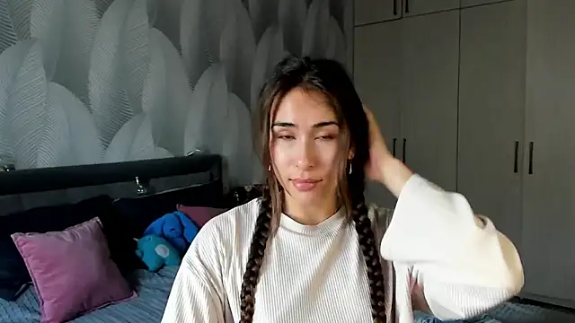 Bambiii bby online show from 09/30/25, 01:22