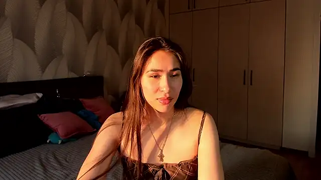 Bambiii bby online show from 10/31/25, 02:08