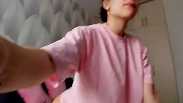 Bambiii bby online show from 03/12/26, 06:28