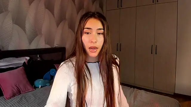 Bambiii bby online show from 11/01/25, 01:56