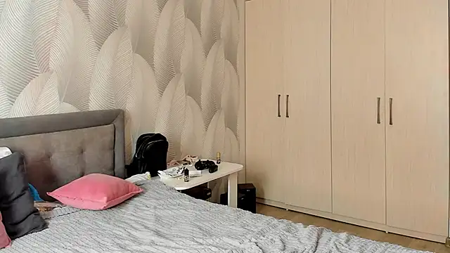 Bambiii bby online show from 03/10/26, 04:27