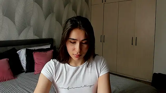 Bambiii bby online show from 03/22/26, 04:05