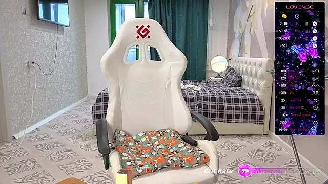 Snapshot of katerinapree chatting on 10/18/25, 06:04 katerinapree online show from 10/18/25, 06:04