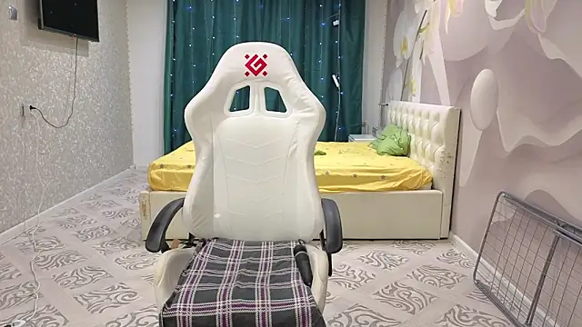 Snapshot of katerinapree chatting on 01/06/26, 09:52 katerinapree online show from 01/06/26, 09:52