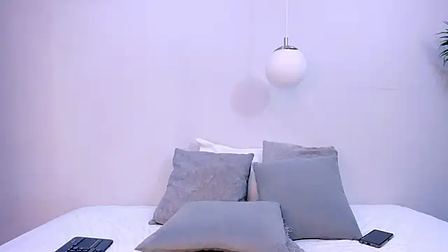 Abril Storm online show from 10/30/25, 09:22