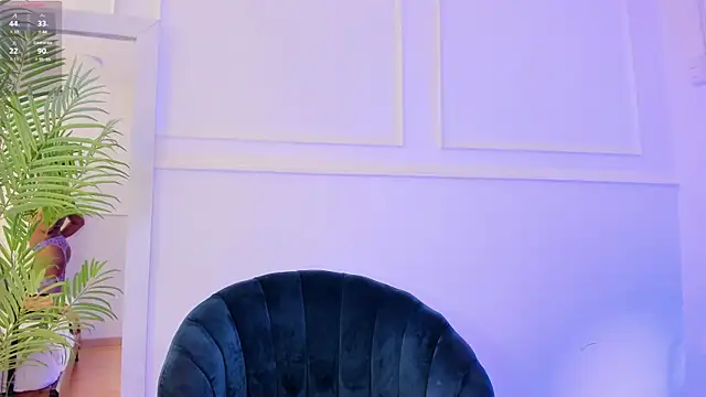 Abril Storm online show from 03/08/25, 09:18