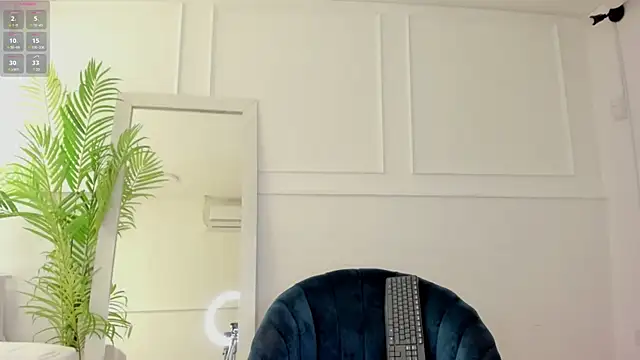 Abril Storm online show from 03/12/25, 08:41