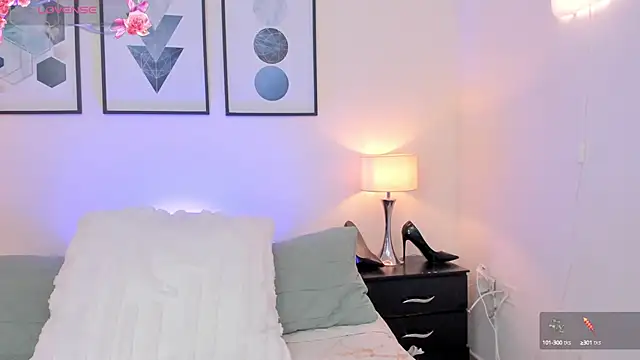 JulianaWaldo online show from 10/05/25, 03:36