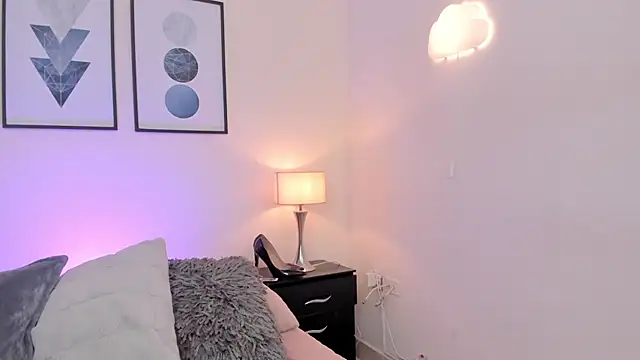 JulianaWaldo online show from 11/27/25, 03:34