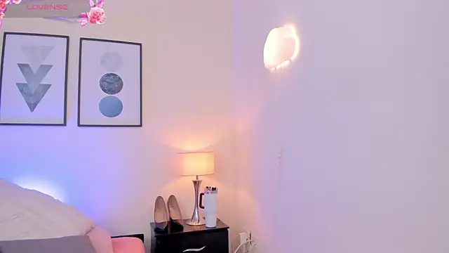 JulianaWaldo online show from 10/23/25, 02:49