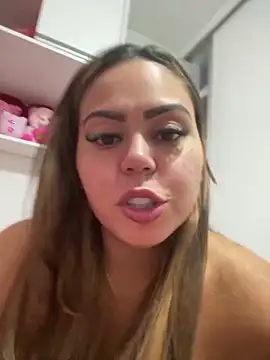 Snapshot of lariic chatting on 03/15/25, 01:19 lariic online show from 03/15/25, 01:19