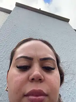 lariic online show from 03/12/26, 01:26