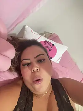 Snapshot of lariic chatting on 03/11/25, 07:03 lariic online show from 03/11/25, 07:03