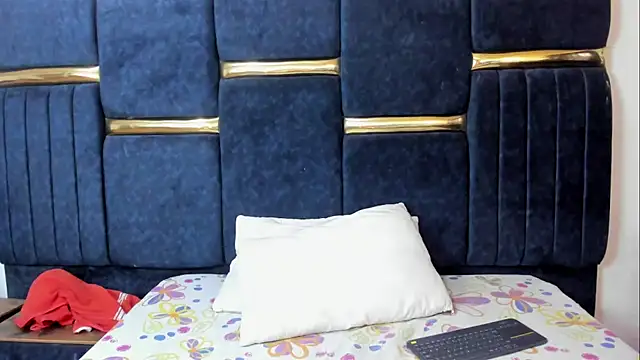 skaysanchez1 online show from 04/13/26, 08:02