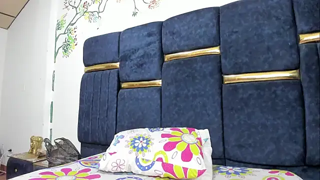 skaysanchez1 online show from 02/06/26, 07:43